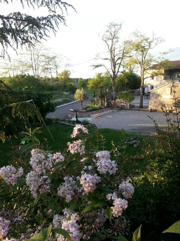 De La Colombe *
